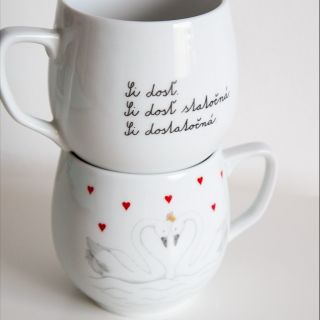 Nová Hrnčeková LIMITKA LABUŤ Privítajme túto porcelánovú krásavicu z dielne @ellastrationcz s obľúbeným citátikom: Si...